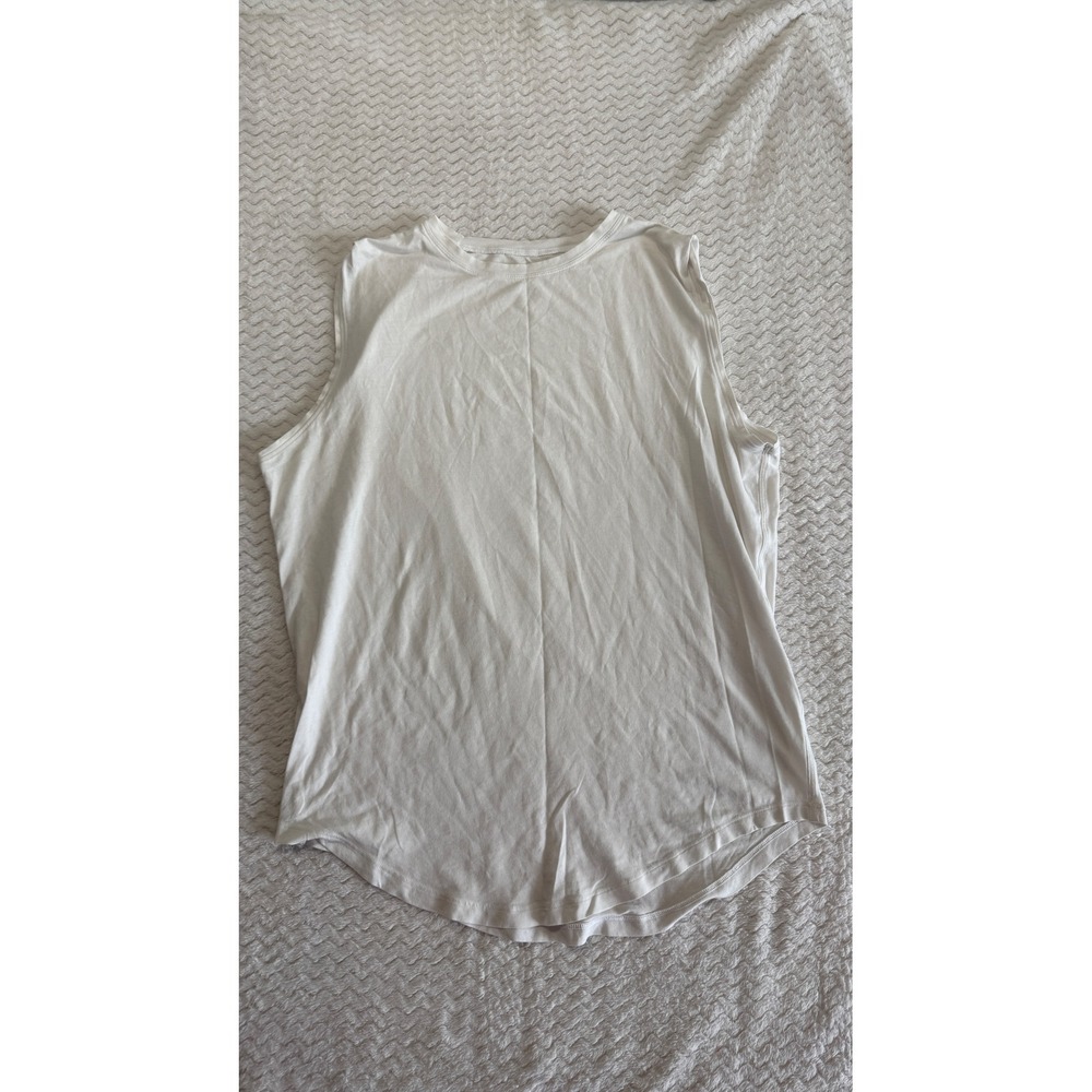 Lululemon White Sleeveless Muscle Tank Top Curved Hem Reflective Logo 4512